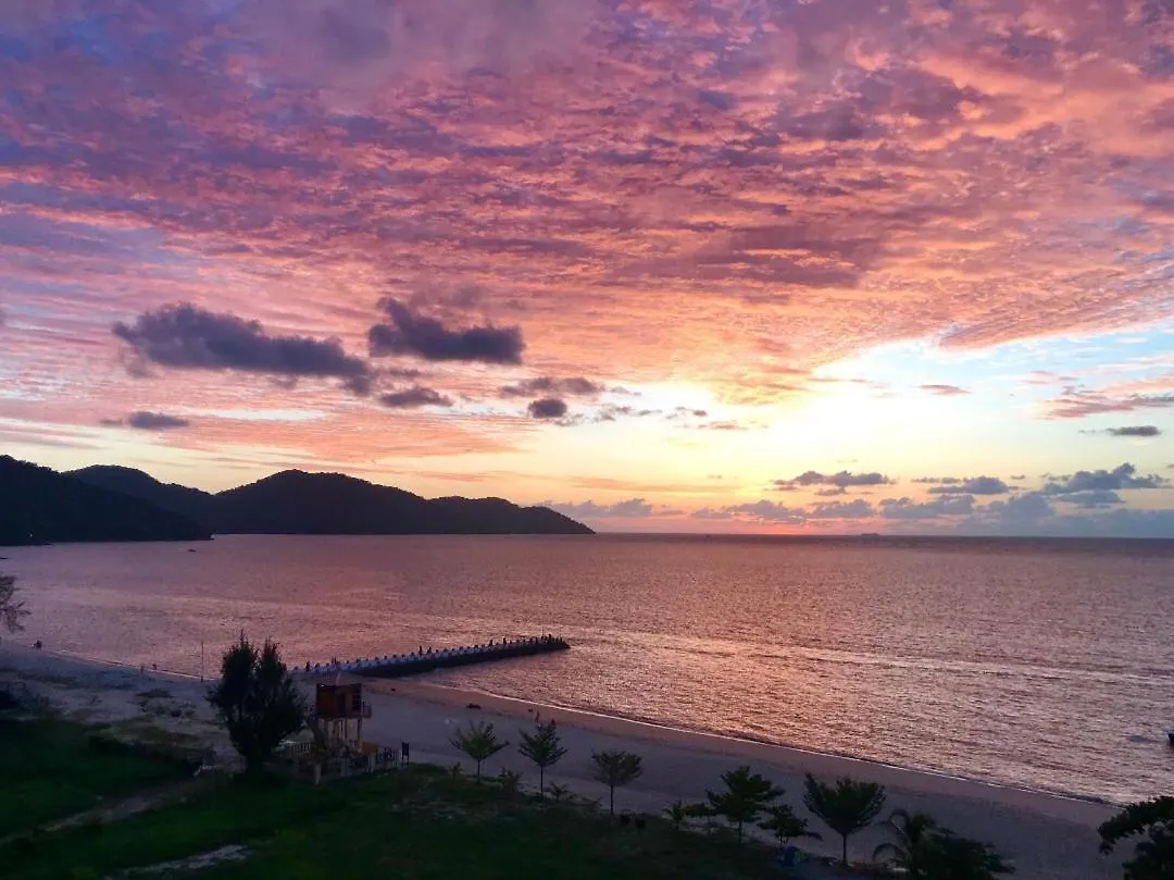 Ferienwohnung By The Sea Duplex Penthouse Baby Batu Feringgi
